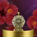 Load image into Gallery viewer, gold plating Diamond Cluster Pendant | Floral Design | Women's Jewelry