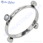 Load image into Gallery viewer, 925 sterling silver ring with pearl accents, elegant design