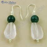 将图像加载到图库查看器中， Sterling silver dangle earrings featuring rose quartz and green onyx gemstones, perfect for women.
