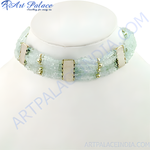 将图像加载到图库查看器中， Aquamarine beaded choker necklace with silver accents on white background.
