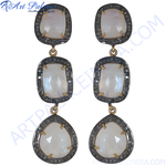将图像加载到图库查看器中， Silver moonstone drop earrings with white gemstones, perfect for women.

