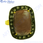 将图像加载到图库查看器中， A gold plating-finished sapphire and diamond ring, perfect for women&#39;s special occasions or gifts.
