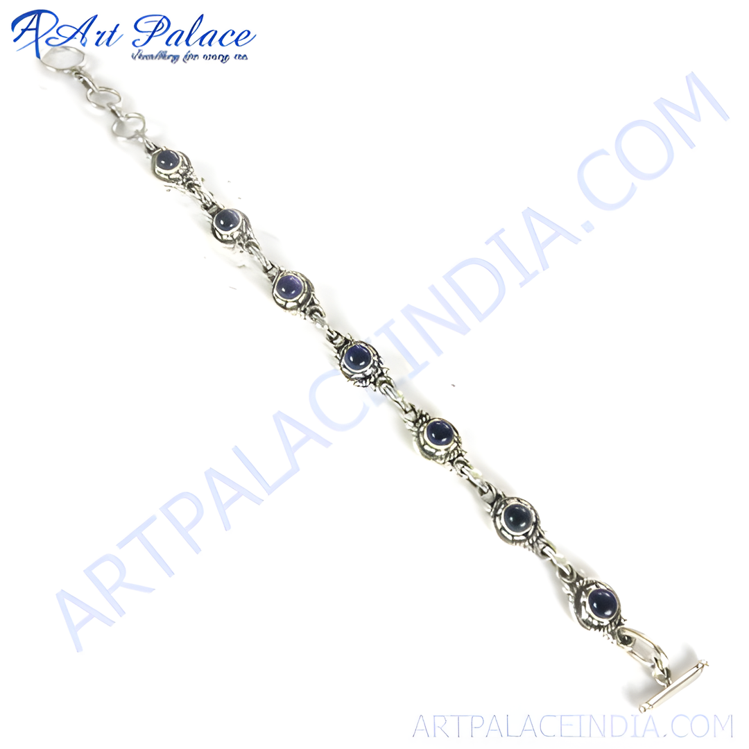 925 sterling silver chain bracelet with blue gemstones. A delicate piece for women.
