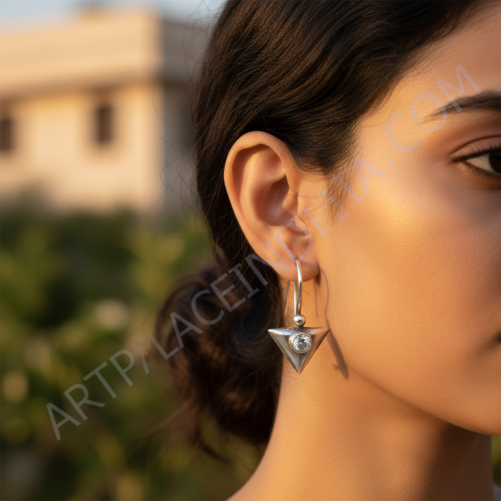 925纯银宝石三角耳环 | 女士款