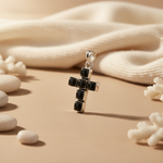 将图像加载到图库查看器中， Silver Cross Pendant Necklace | Black Onyx Gemstone Jewelry
