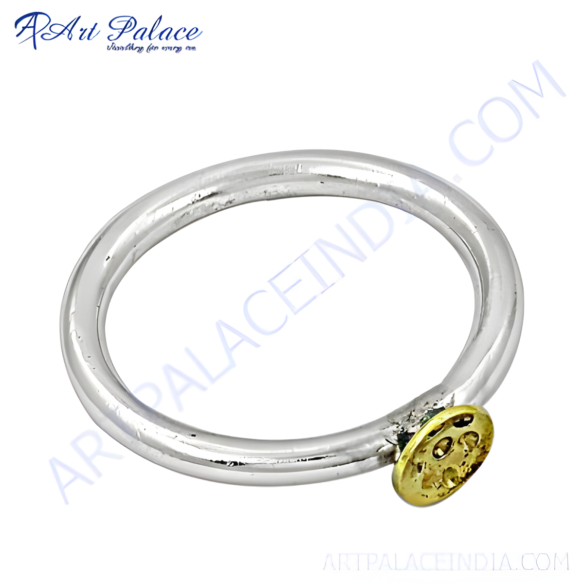 Sterling silver ring with a gold plating detailing, perfect for everyday wear