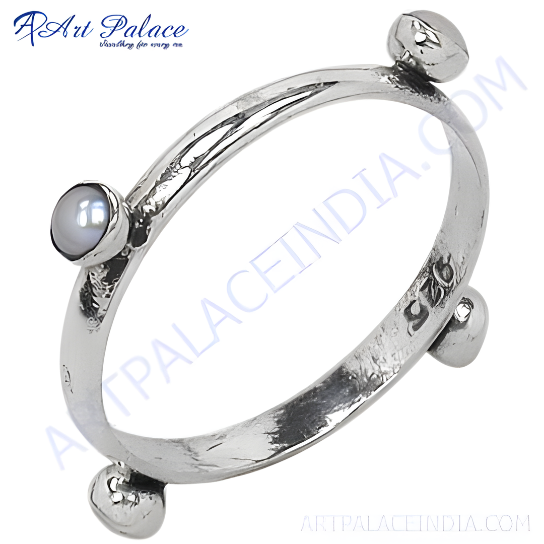 925 sterling silver ring with pearl accents, elegant design