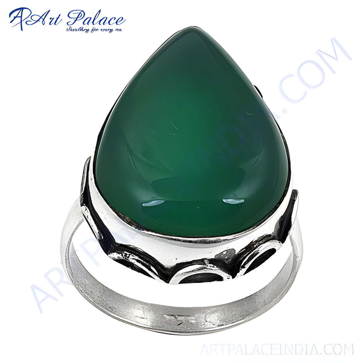 925 sterling silver ring with a pear shaped green onyx gemstone