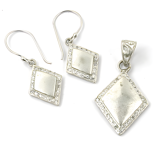 Stunning Cubic Zirconia Gemstone Pendant Set - Elegant Fashion Jewelry