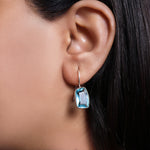 Load image into Gallery viewer, Pendientes colgantes de topacio azul plateado para mujer | Joyería de uso diario
