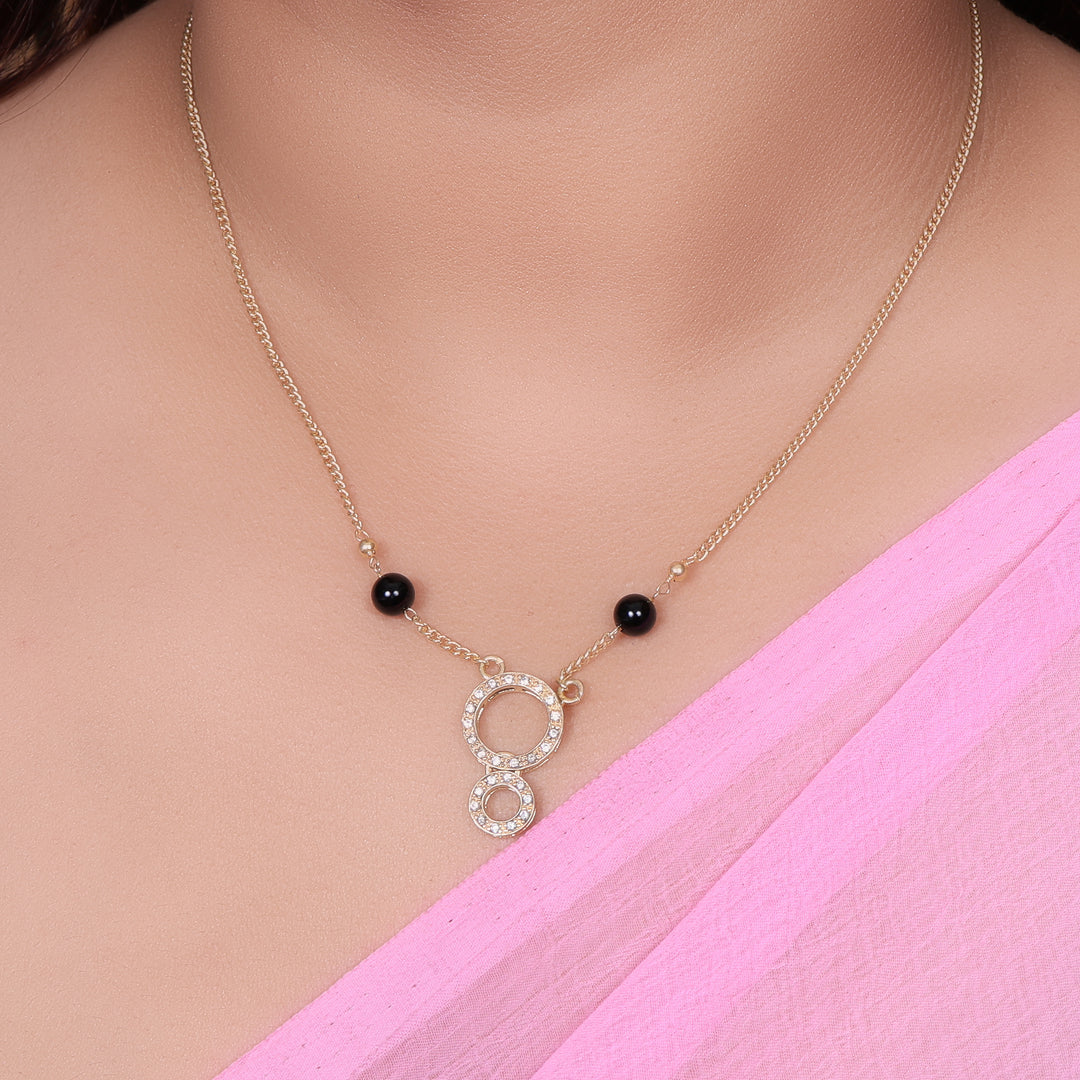 Collar con colgante circular de oro | Detalles de cristal para mujer | Regalo