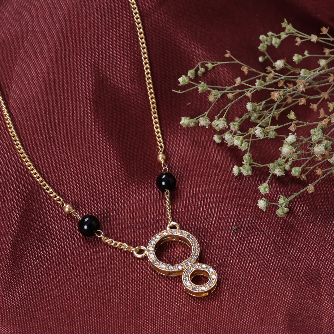 Collar con colgante circular de oro | Detalles de cristal para mujer | Regalo