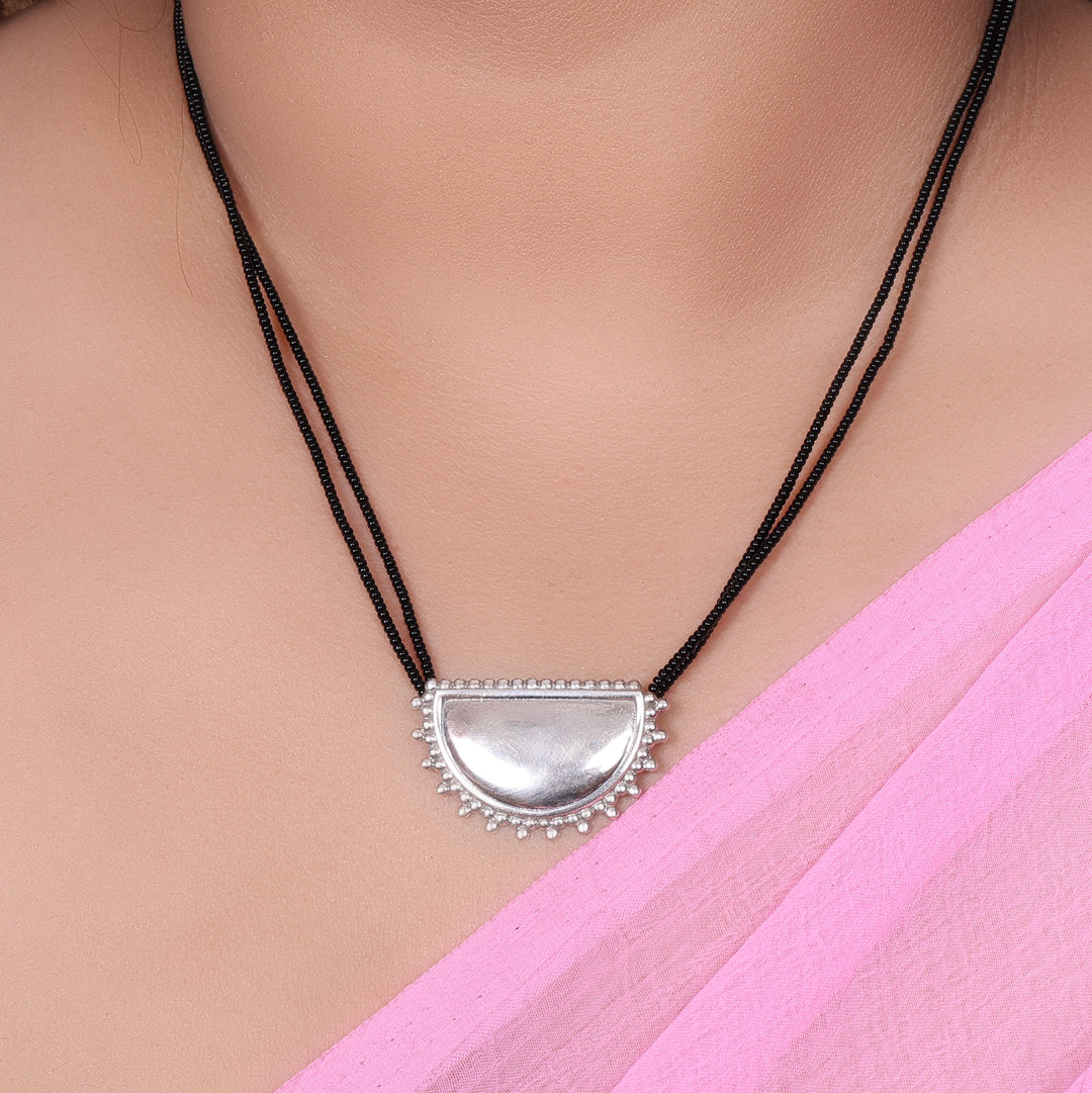 Silver Crescent Moon Pendant Necklace for Women | Gift Jewelry