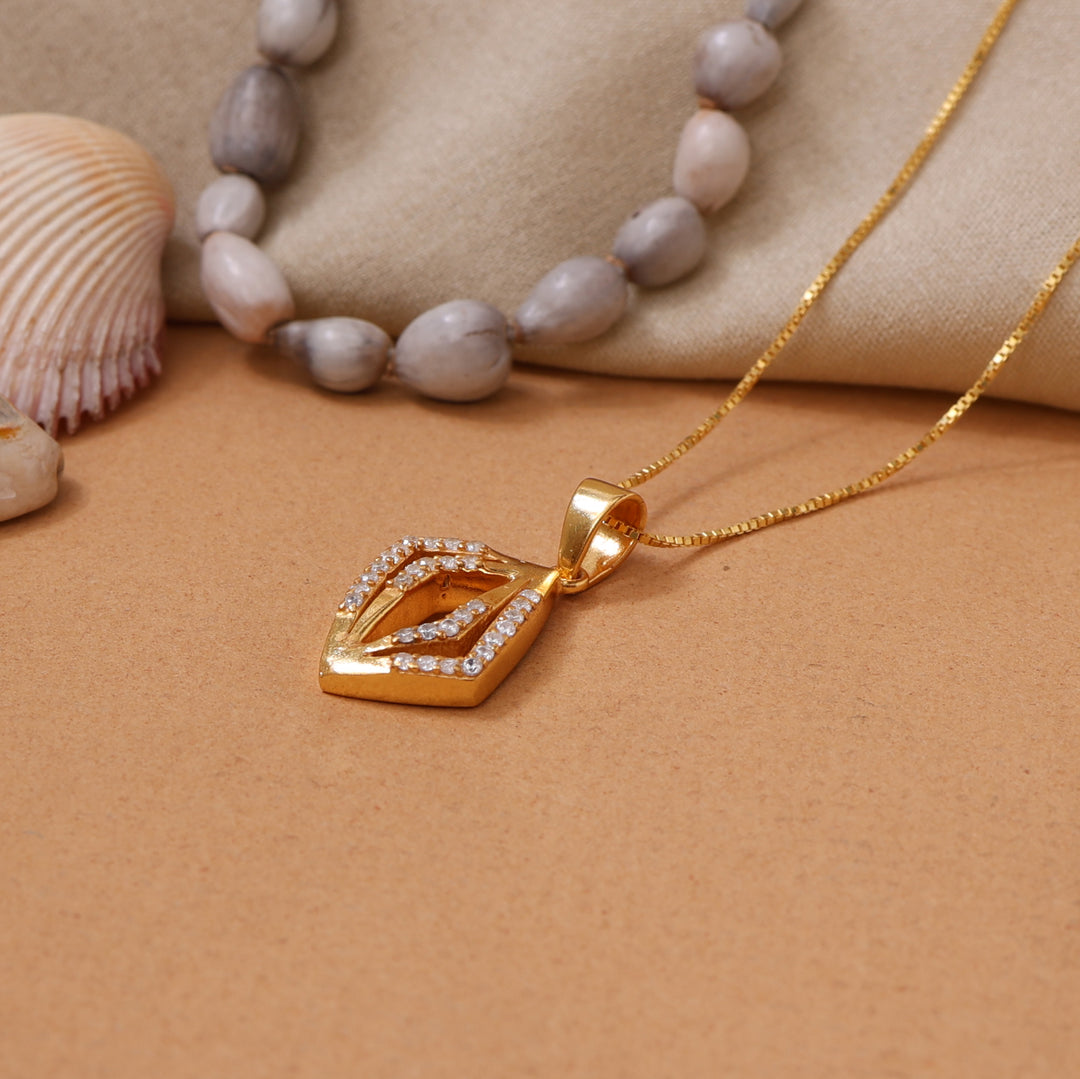 Gold Diamond Shape Pendant Necklace | Women's Fashion Jewelry