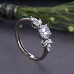 将图像加载到图库查看器中， Sterling Silver Solitaire &amp; Marquise Accent Ring for Women
